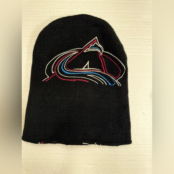 Disney Mickey Mouse Colorful Travel Mug and Black Hat Colorado Avalanche Beanie - Picture 10 of 10